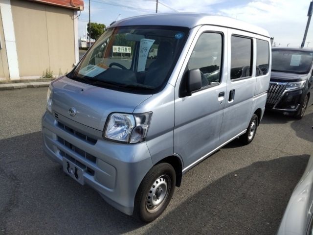 9279 Daihatsu Hijet van S321V 2017 г. (LUM Kobe Nyusatsu)